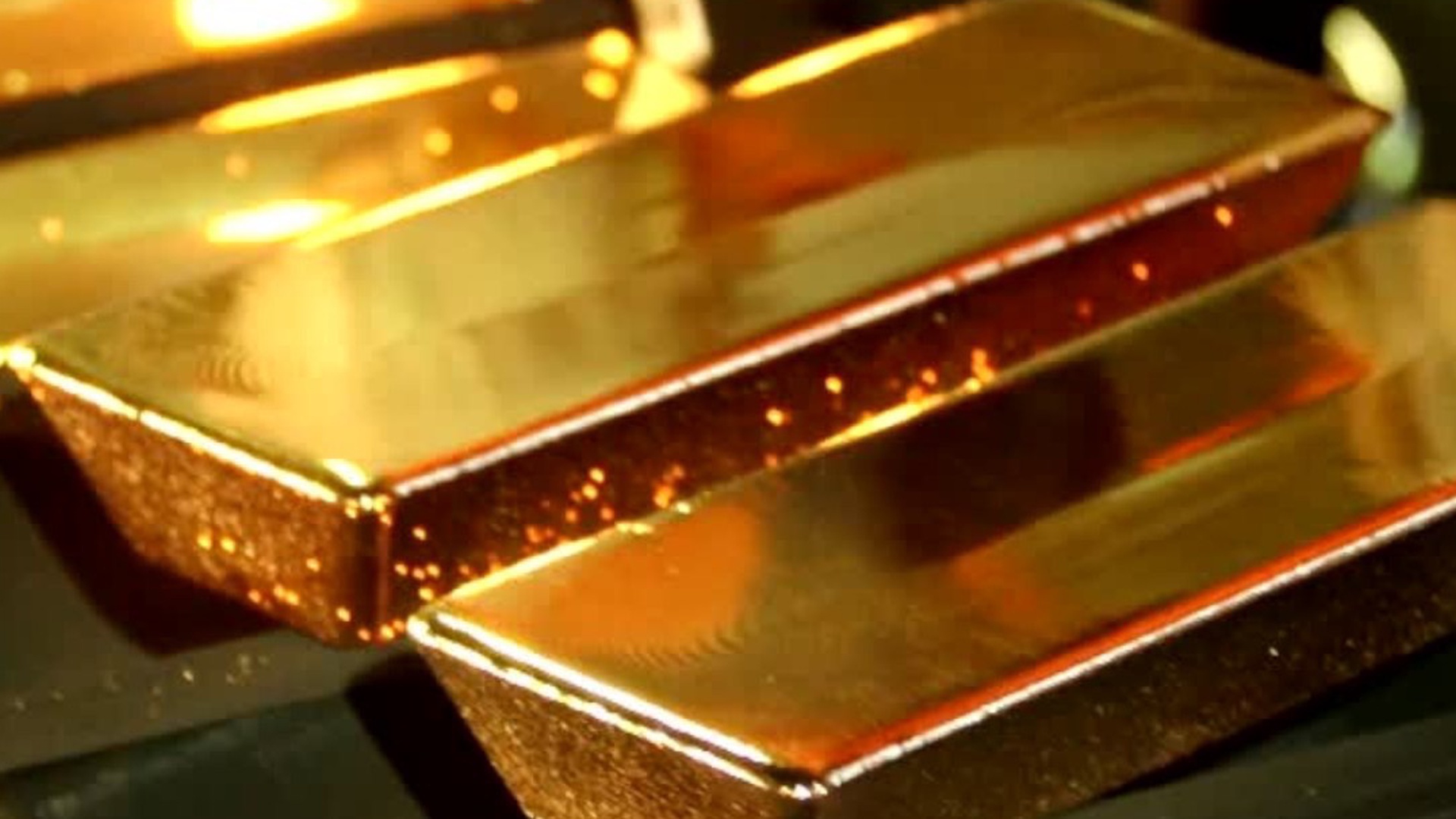 Gold Rebounds as U.S.–Iran Talks Ease Oil-Driven Inflation Fears