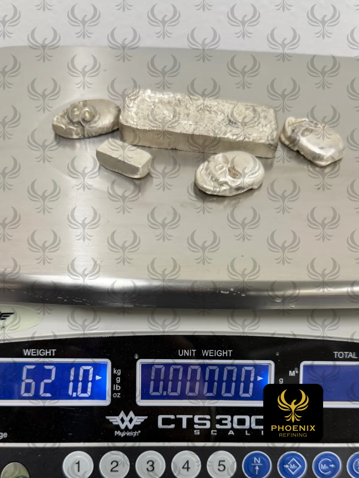 Silver Rises to Near 2-Month Highs