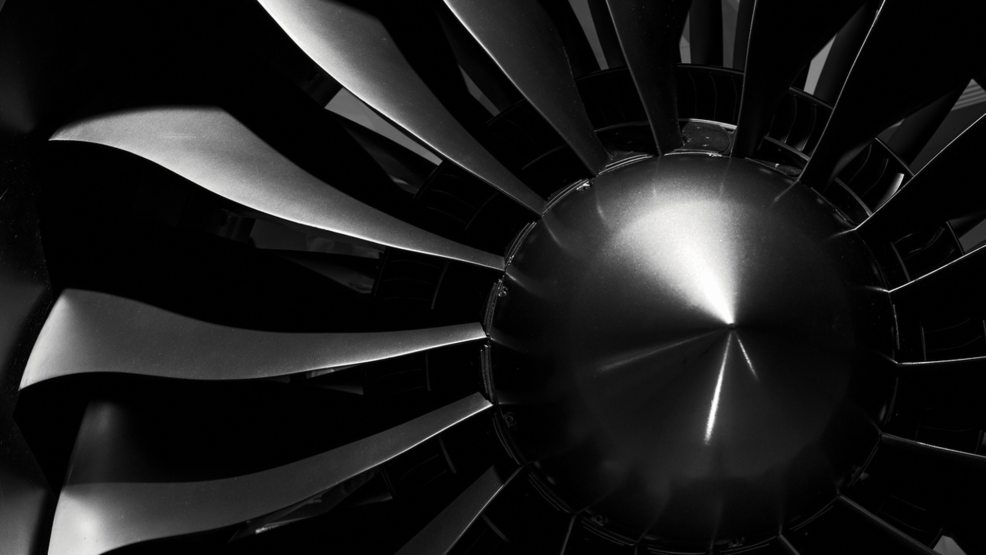 Platinum Seen Outperforming Palladium as Supply Deficits and Industrial Demand Support Outlook